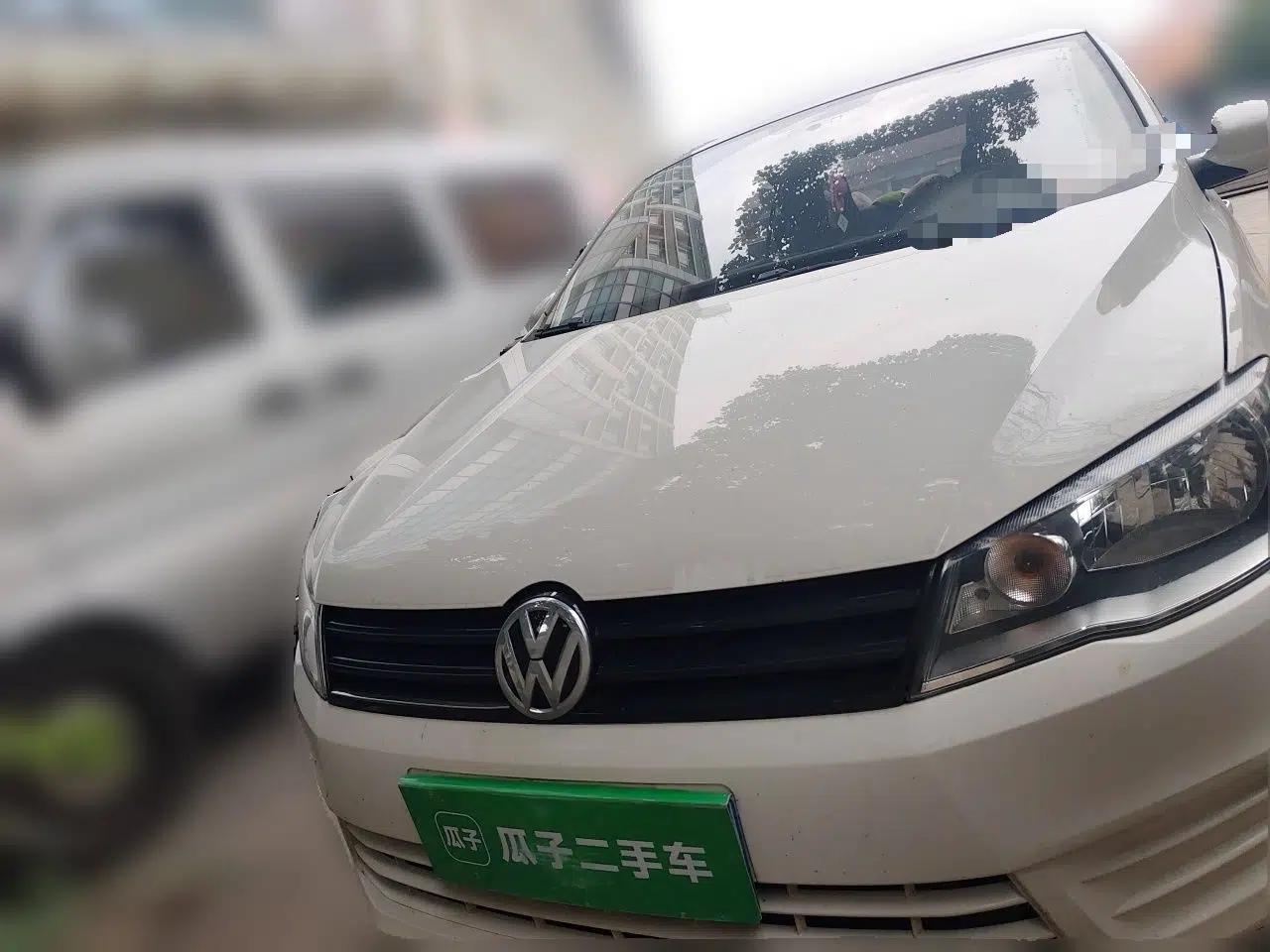 Volkswagen Jetta 2015 Value Edition 1.6L Automatic Fashion Version — миниатюра 2