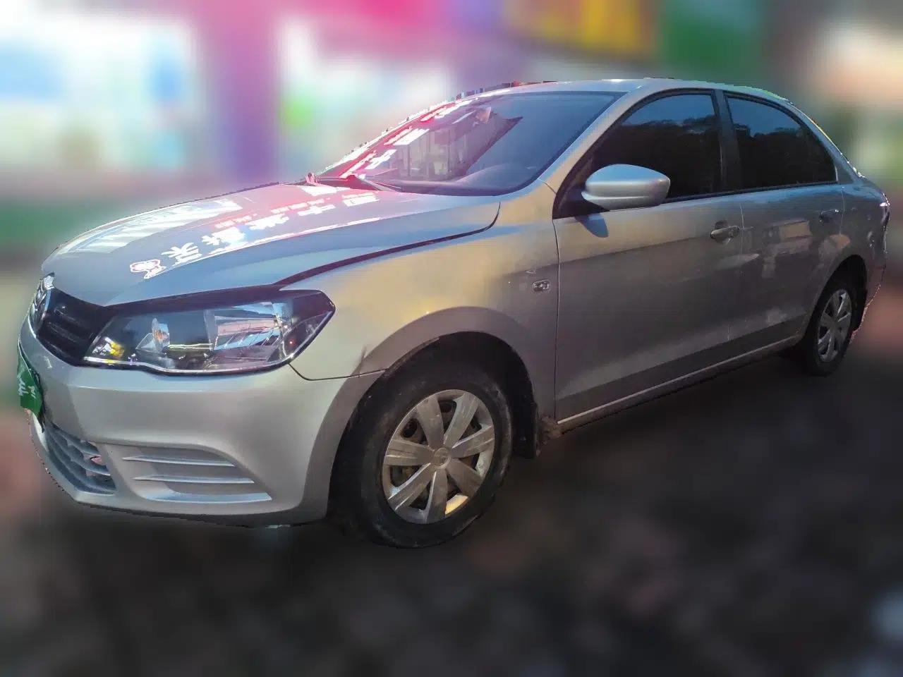 Volkswagen Jetta 2013 1.6L Automatic Fashion Model — миниатюра 1