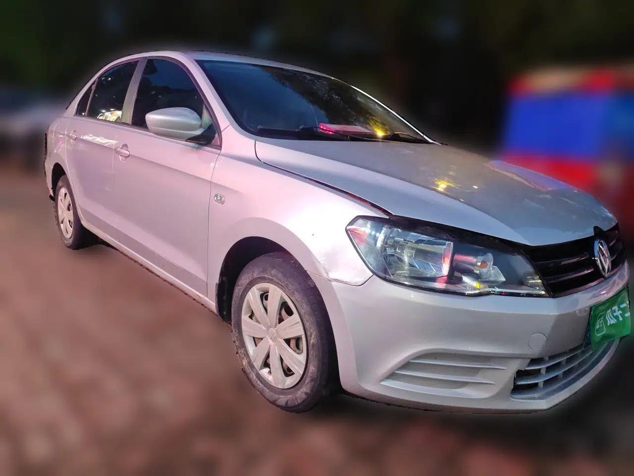 Volkswagen Jetta 2013 1.6L Automatic Fashion Model — миниатюра 3