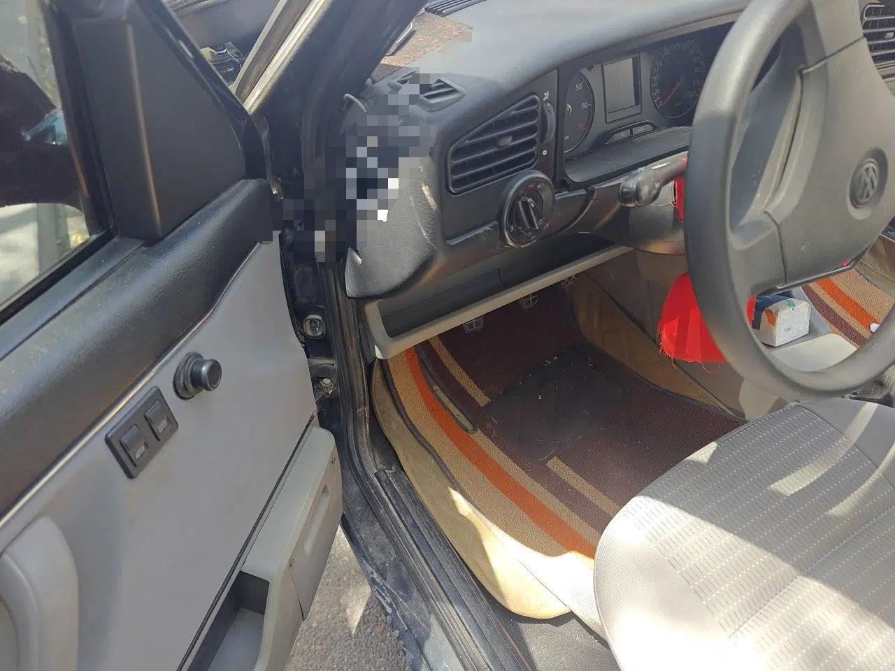 Volkswagen Jetta 2010 1.6L Partner — миниатюра 16