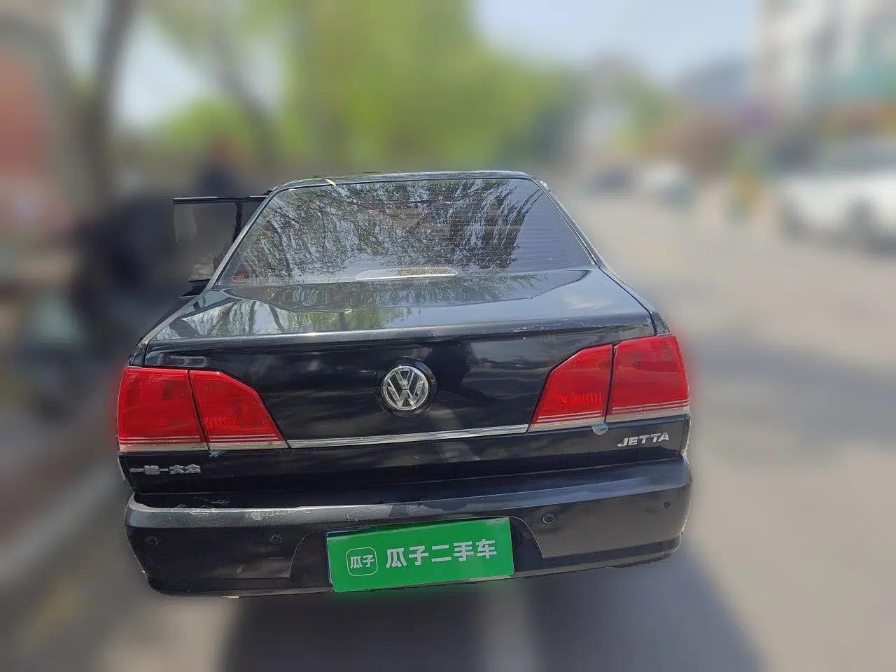 Volkswagen Jetta 2010 1.6L Partner — миниатюра 5
