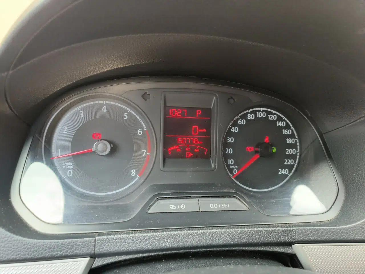 Volkswagen Jetta 2017 1.5L Automatic Comfort Model — миниатюра 11