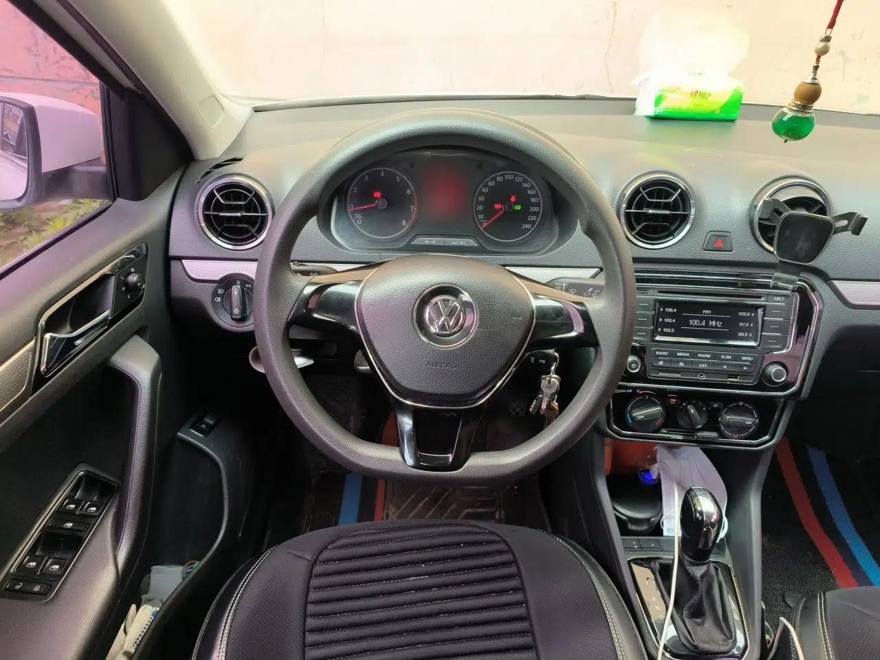 Volkswagen Jetta 2017 1.5L Automatic Comfort Model — миниатюра 10