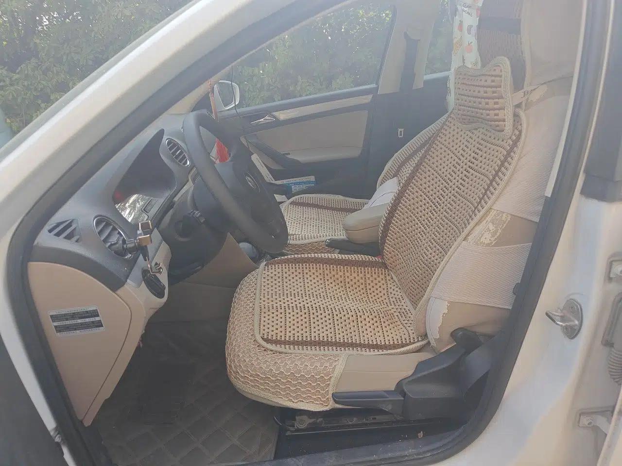 Volkswagen Jetta 2015 1.6L Automatic Comfort Model — миниатюра 15