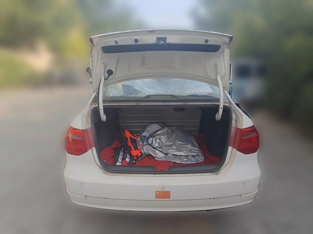 Volkswagen Jetta 2015 1.6L Automatic Comfort Model — миниатюра 19
