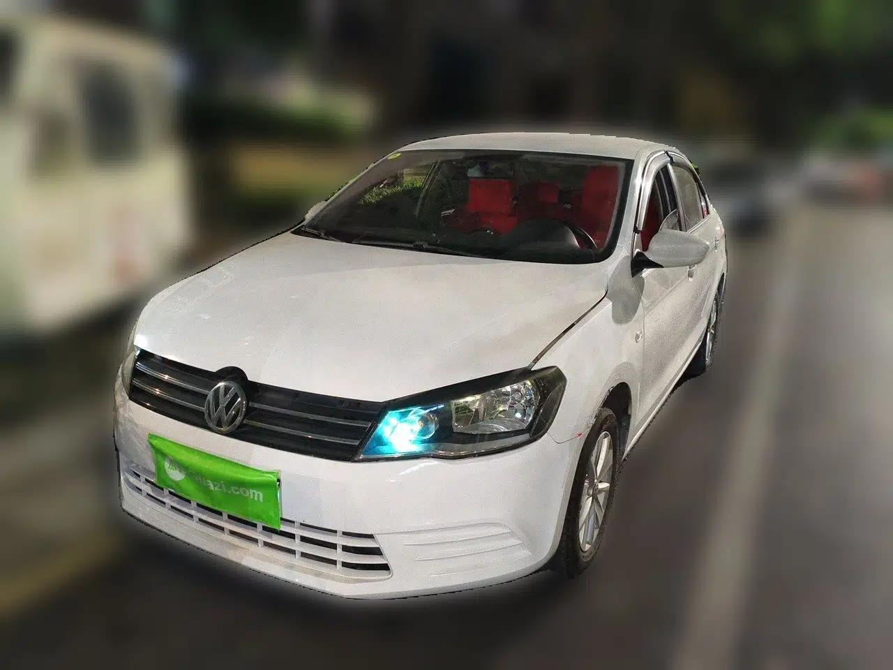 Volkswagen Jetta 2015 Zhuihui Edition 1.4L Manual Fashion Model — миниатюра 1