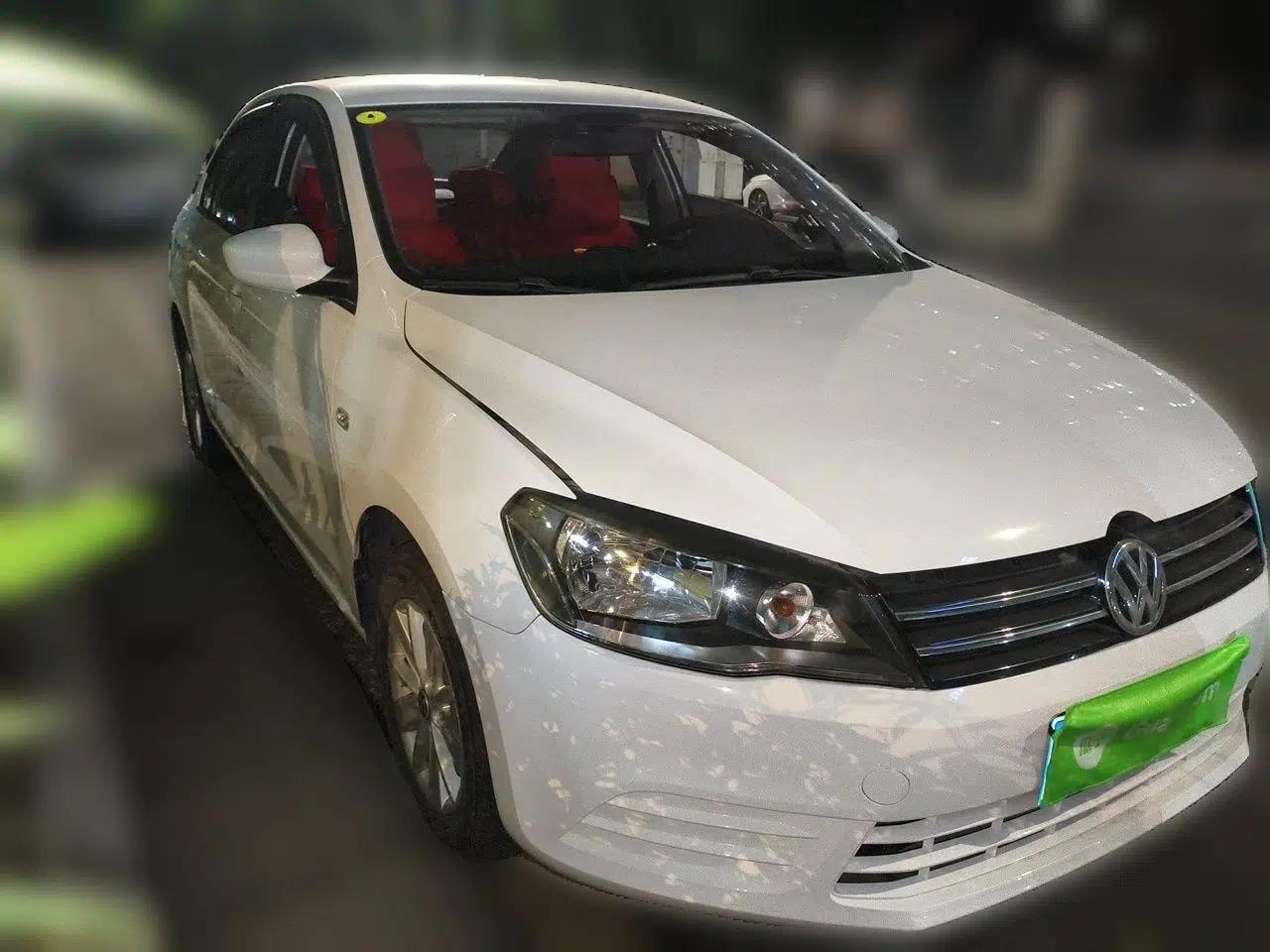 Volkswagen Jetta 2015 Zhuihui Edition 1.4L Manual Fashion Model — миниатюра 3