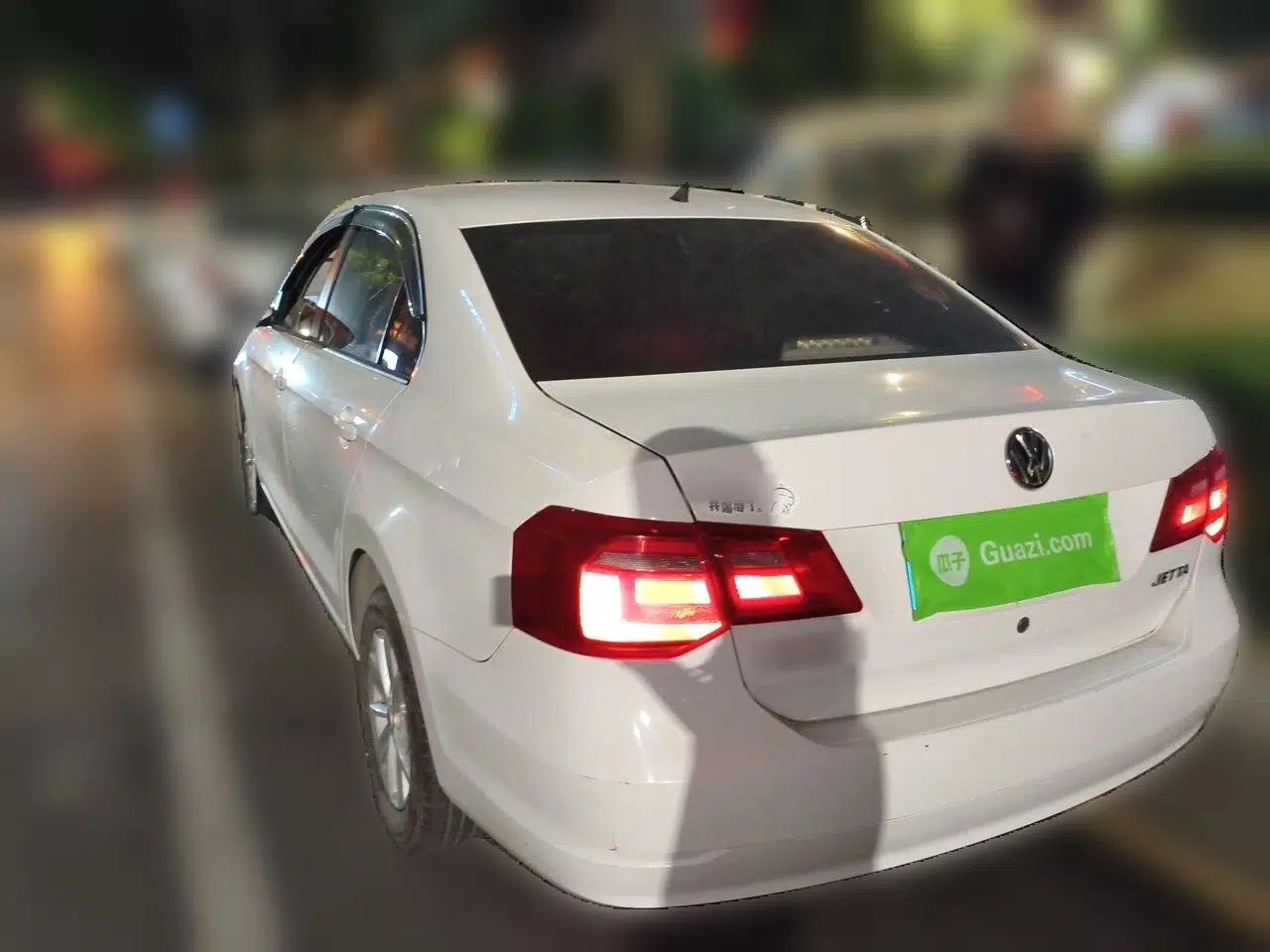 Volkswagen Jetta 2015 Zhuihui Edition 1.4L Manual Fashion Model — миниатюра 4