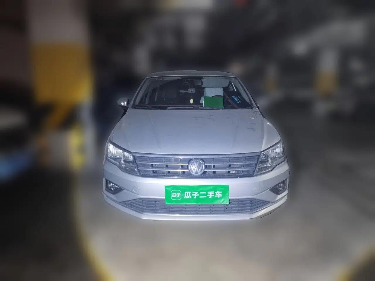 Volkswagen Jetta 2017 1.5L Manual Comfort Model — миниатюра 2