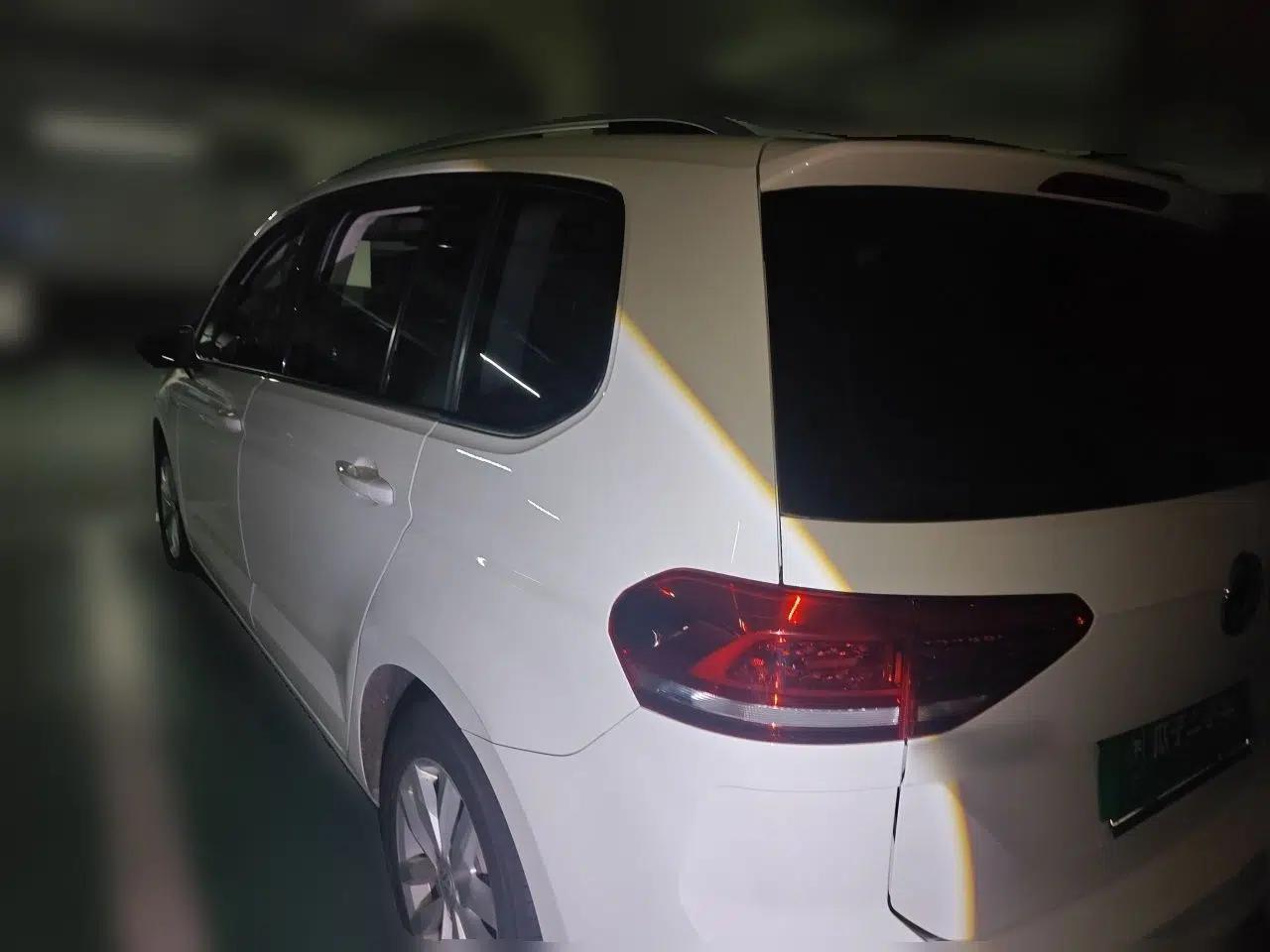 Volkswagen Touran 2018 Volkswagen Touran L 280TSI DSG Comfort Edition 7 Seats China V Emission Standard — миниатюра 4