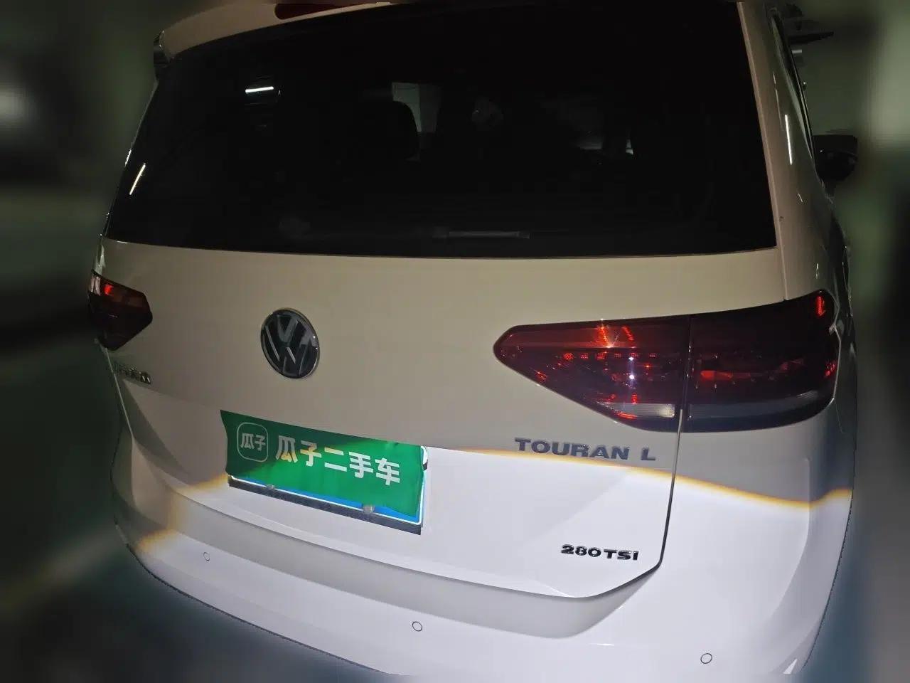 Volkswagen Touran 2018 Volkswagen Touran L 280TSI DSG Comfort Edition 7 Seats China V Emission Standard — миниатюра 5