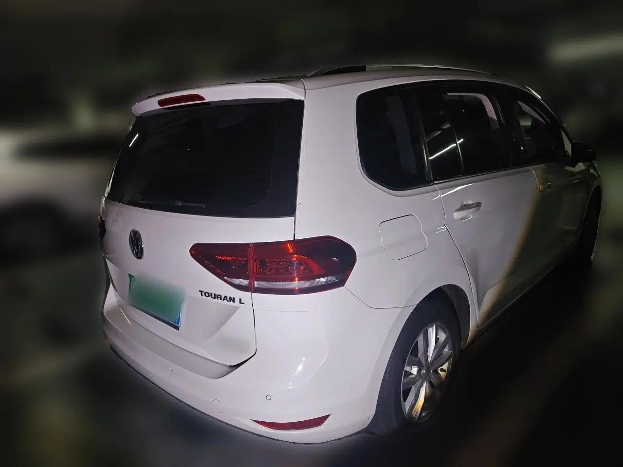 Volkswagen Touran 2018 Volkswagen Touran L 280TSI DSG Comfort Edition 7 Seats China V Emission Standard — миниатюра 6