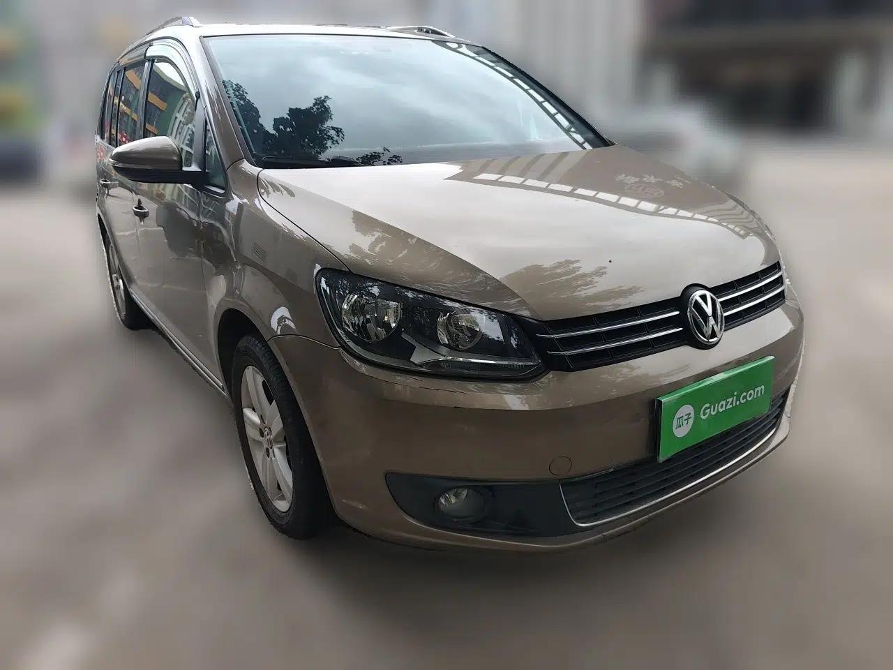 Volkswagen Touran 2015 1.4T DSG Comfort Edition 5 Seats — миниатюра 3