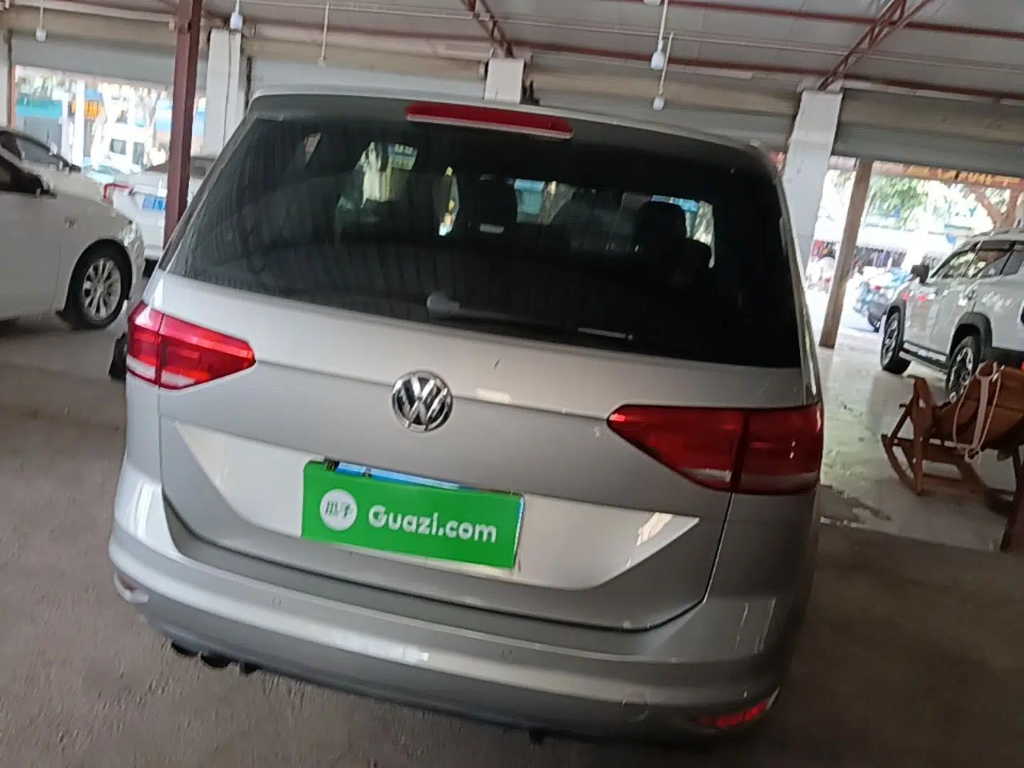 Volkswagen Touran 2016 Touran L 280TSI DSG Style Edition — миниатюра 5
