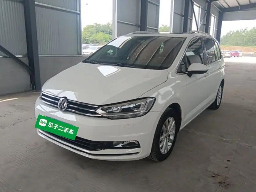Volkswagen Touran 2016 Volkswagen Touran L 280TSI DSG Comfort Edition — миниатюра 1