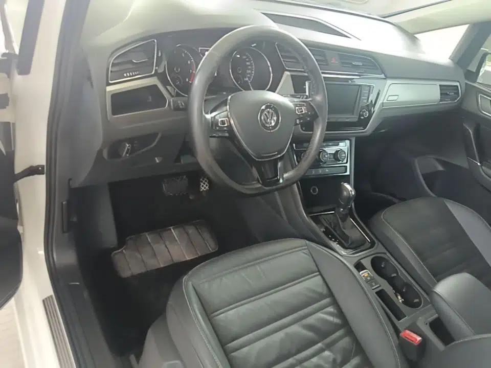 Volkswagen Touran 2016 Volkswagen Touran L 280TSI DSG Comfort Edition — миниатюра 12