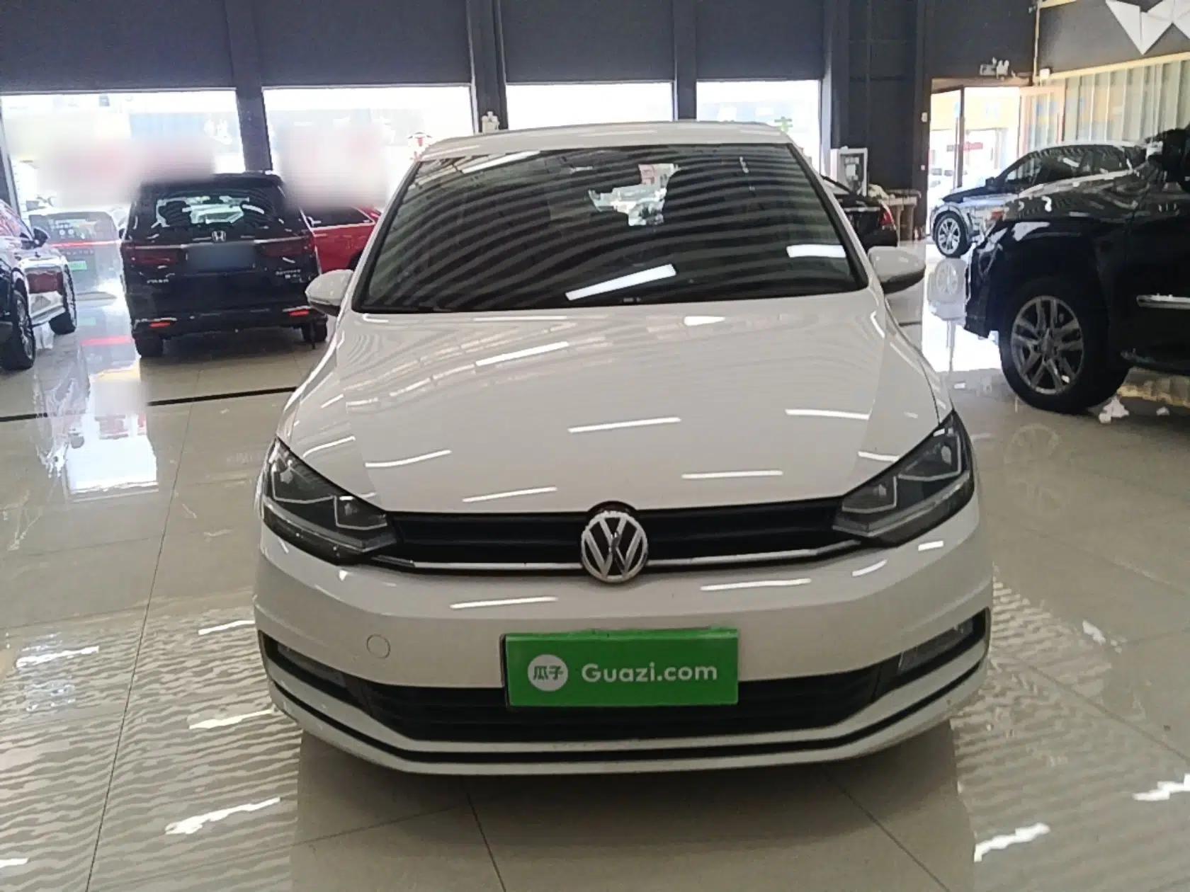 Volkswagen Touran 2016 Volkswagen Touran L 280TSI Manual Trend Edition — миниатюра 2