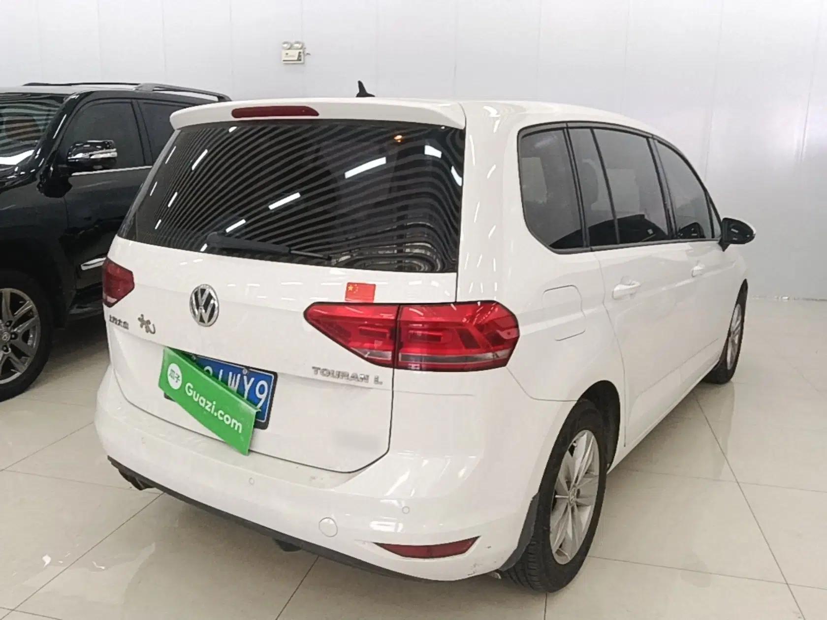Volkswagen Touran 2016 Volkswagen Touran L 280TSI Manual Trend Edition — миниатюра 6