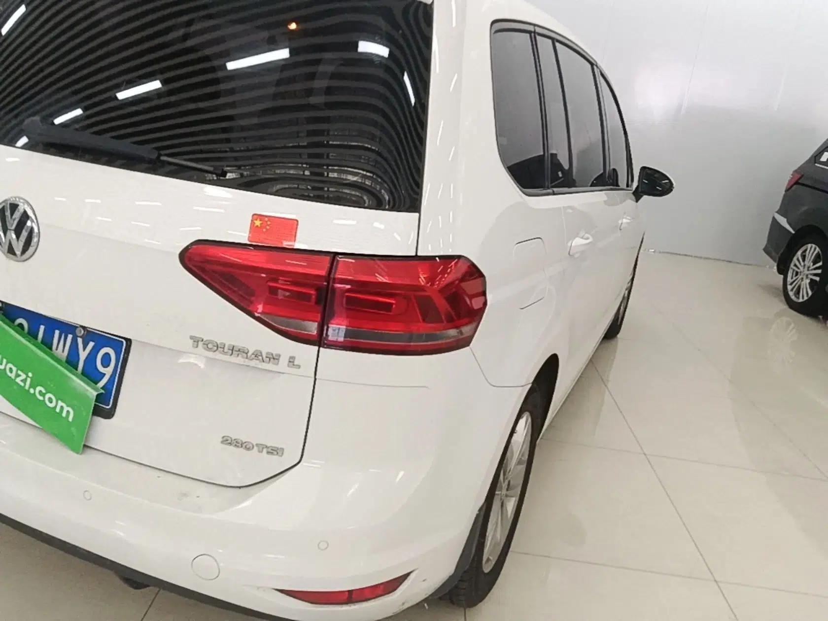Volkswagen Touran 2016 Volkswagen Touran L 280TSI Manual Trend Edition — миниатюра 9
