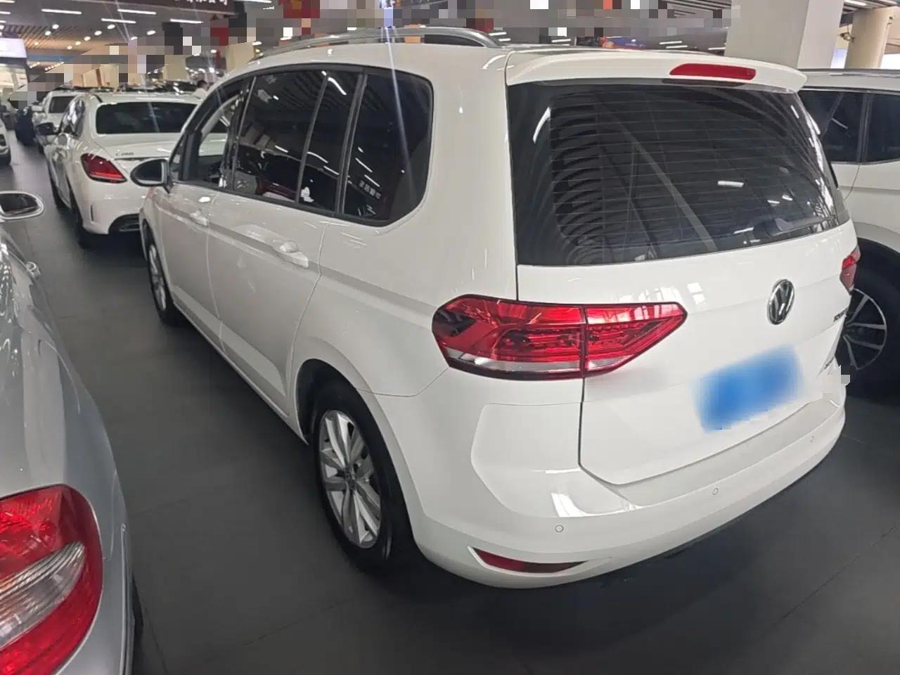 Volkswagen Touran 2018 Volkswagen Touran L 280TSI DSG Comfort Edition 7 Seats China V Emission Standard — миниатюра 13