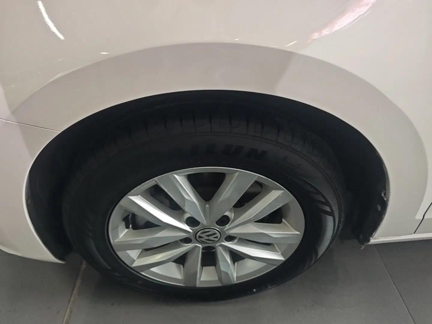 Volkswagen Touran 2018 Volkswagen Touran L 280TSI DSG Comfort Edition 7 Seats China V Emission Standard — миниатюра 15