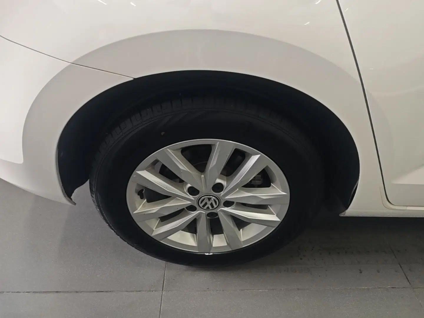 Volkswagen Touran 2018 Volkswagen Touran L 280TSI DSG Comfort Edition 7 Seats China V Emission Standard — миниатюра 16
