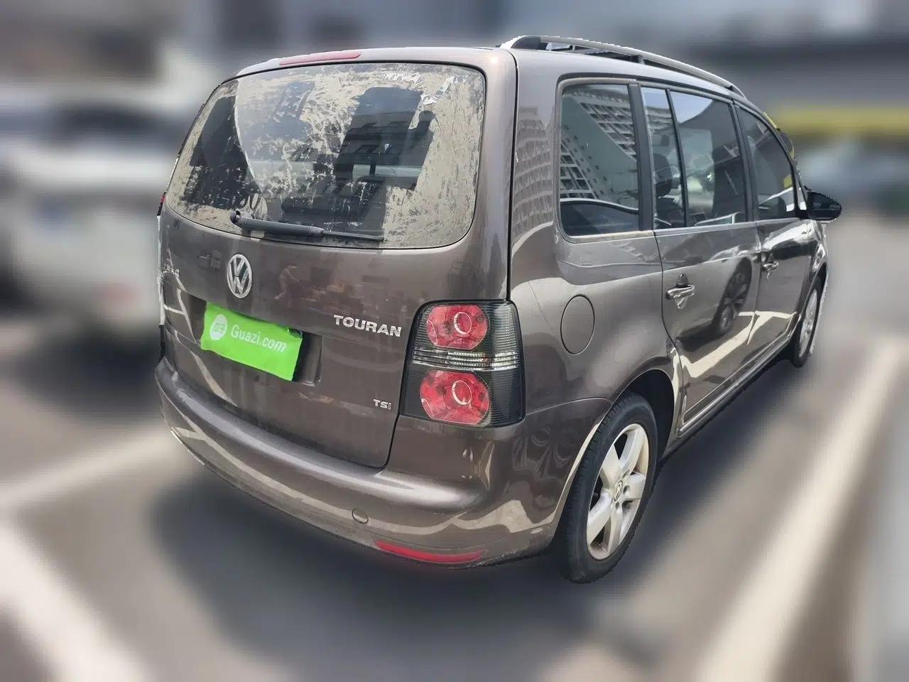 Volkswagen Touran 2011 1.4T DSG Zhiya Edition 5 Seats — миниатюра 6