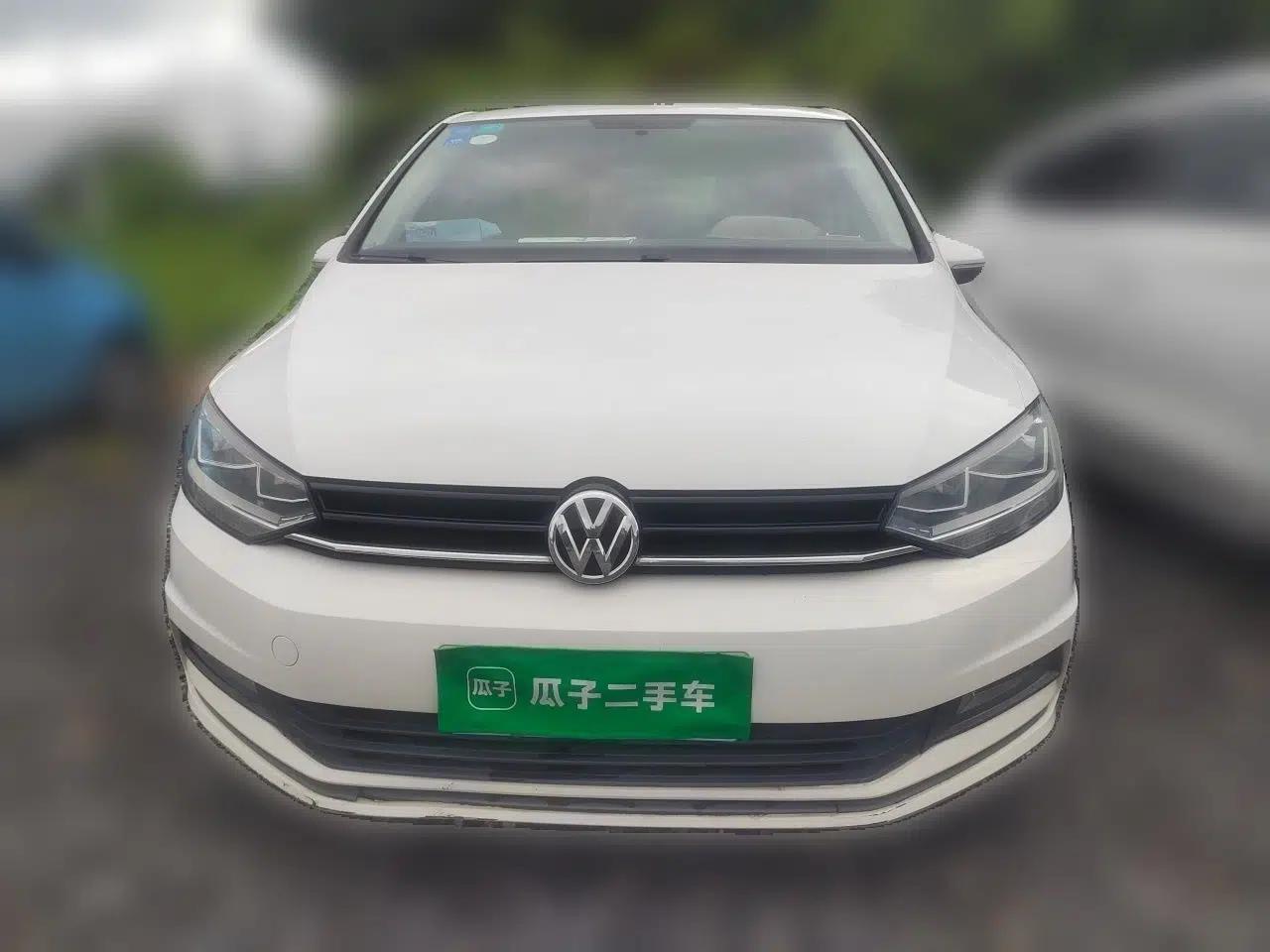 Volkswagen Touran 2016 Volkswagen Touran L 280TSI Manual Trend Edition — миниатюра 2