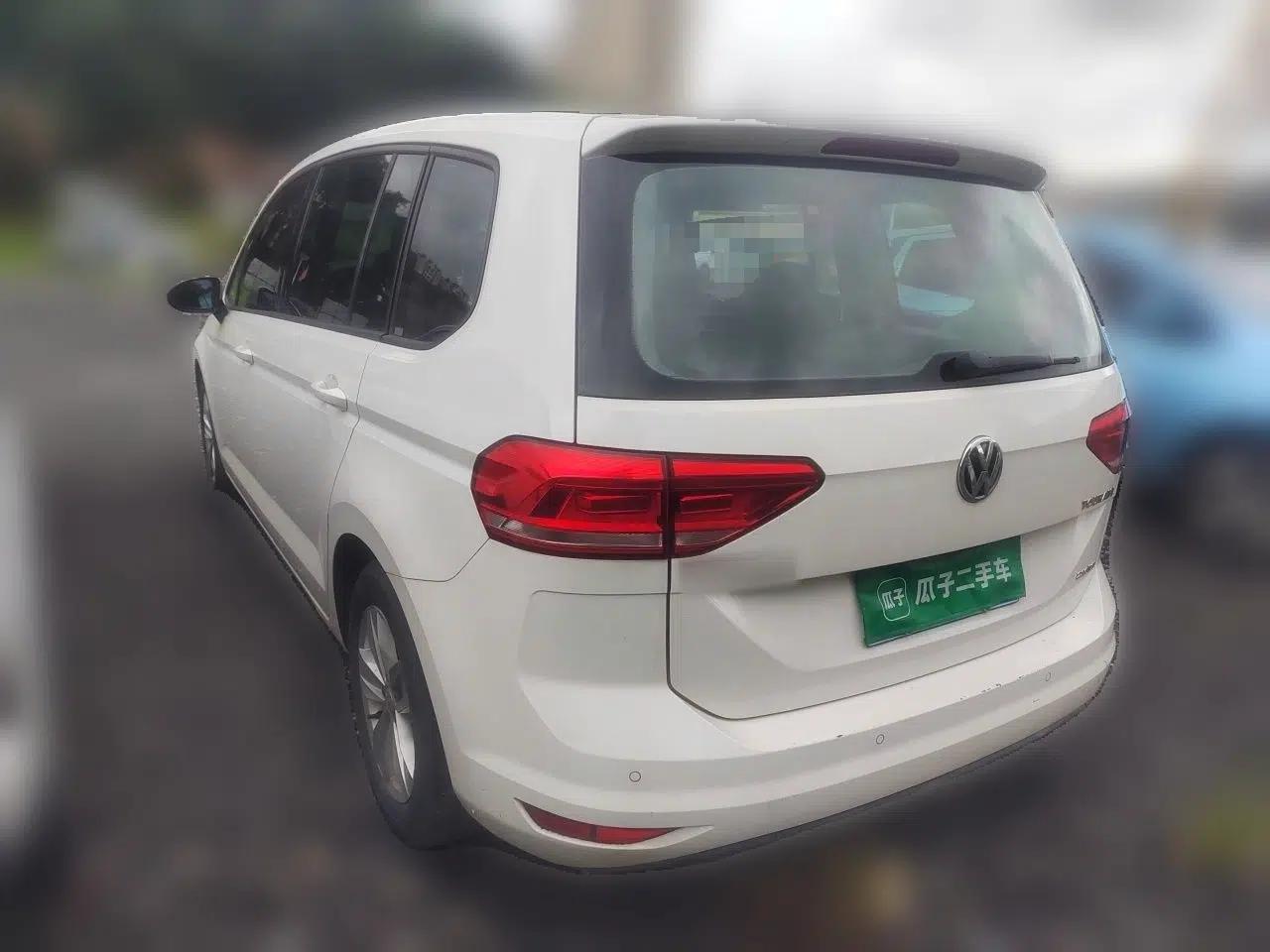 Volkswagen Touran 2016 Volkswagen Touran L 280TSI Manual Trend Edition — миниатюра 4