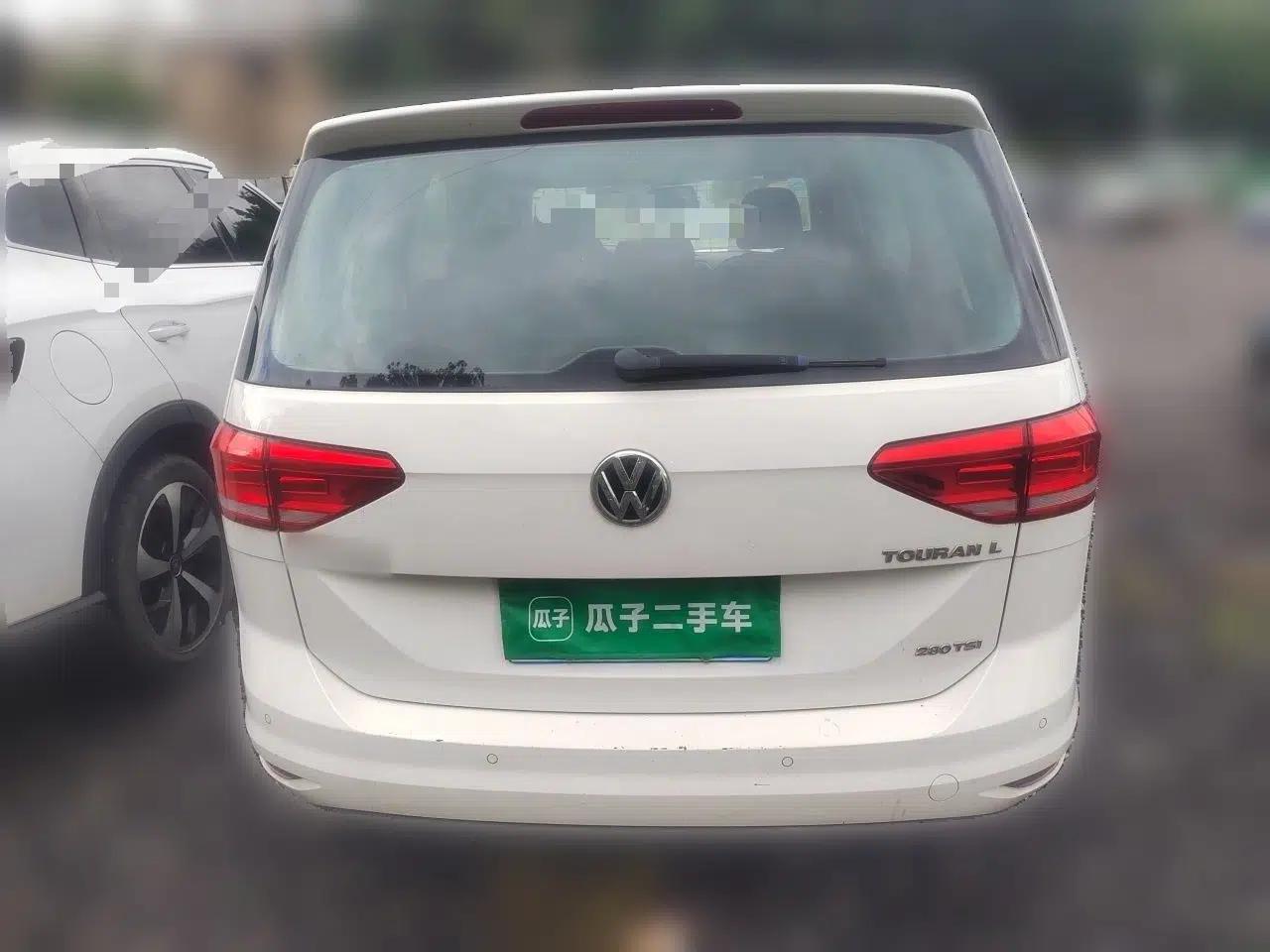 Volkswagen Touran 2016 Volkswagen Touran L 280TSI Manual Trend Edition — миниатюра 5