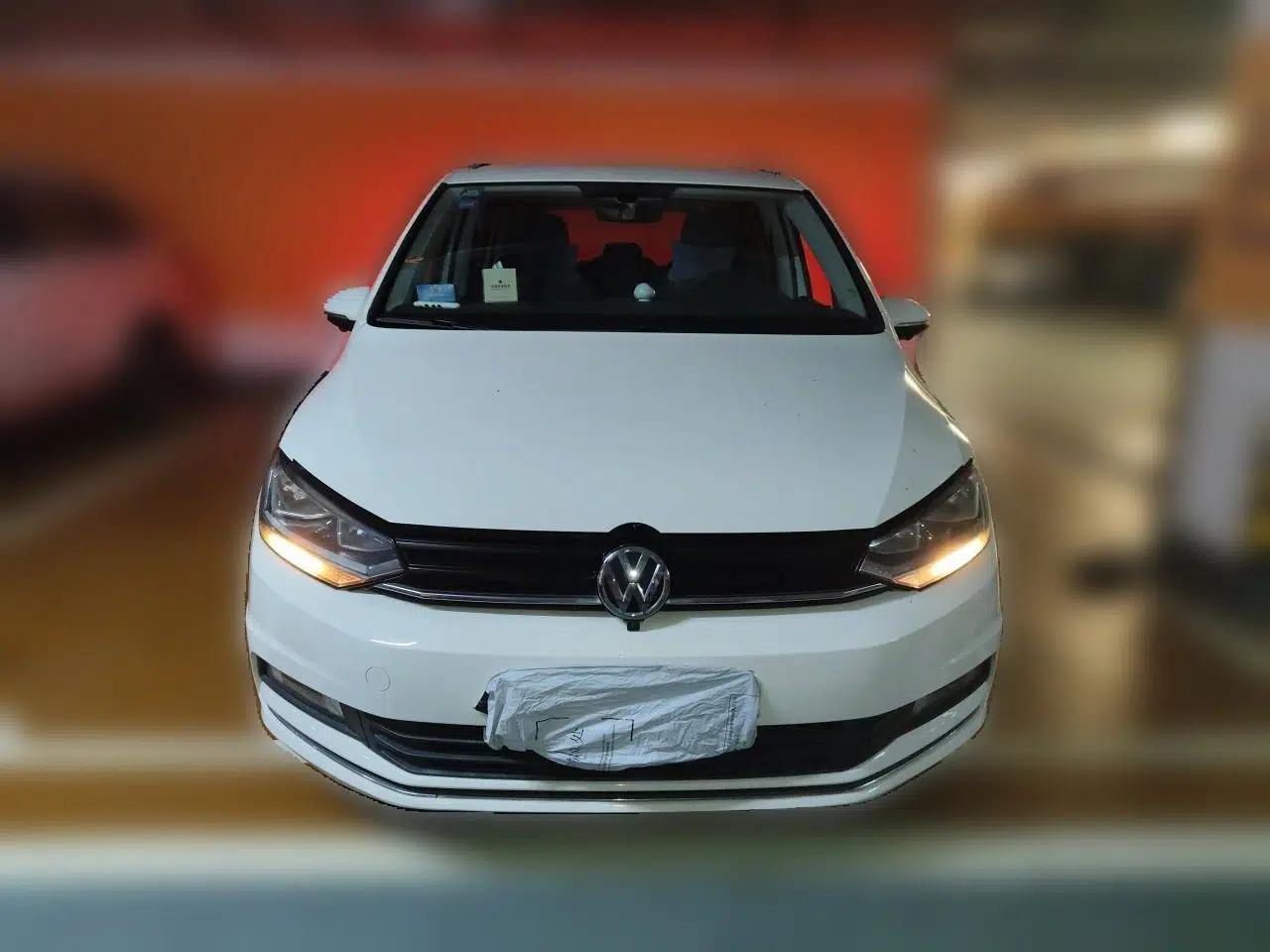 Volkswagen Touran 2016 Volkswagen Touran L 280TSI DSG Comfort Edition — миниатюра 2