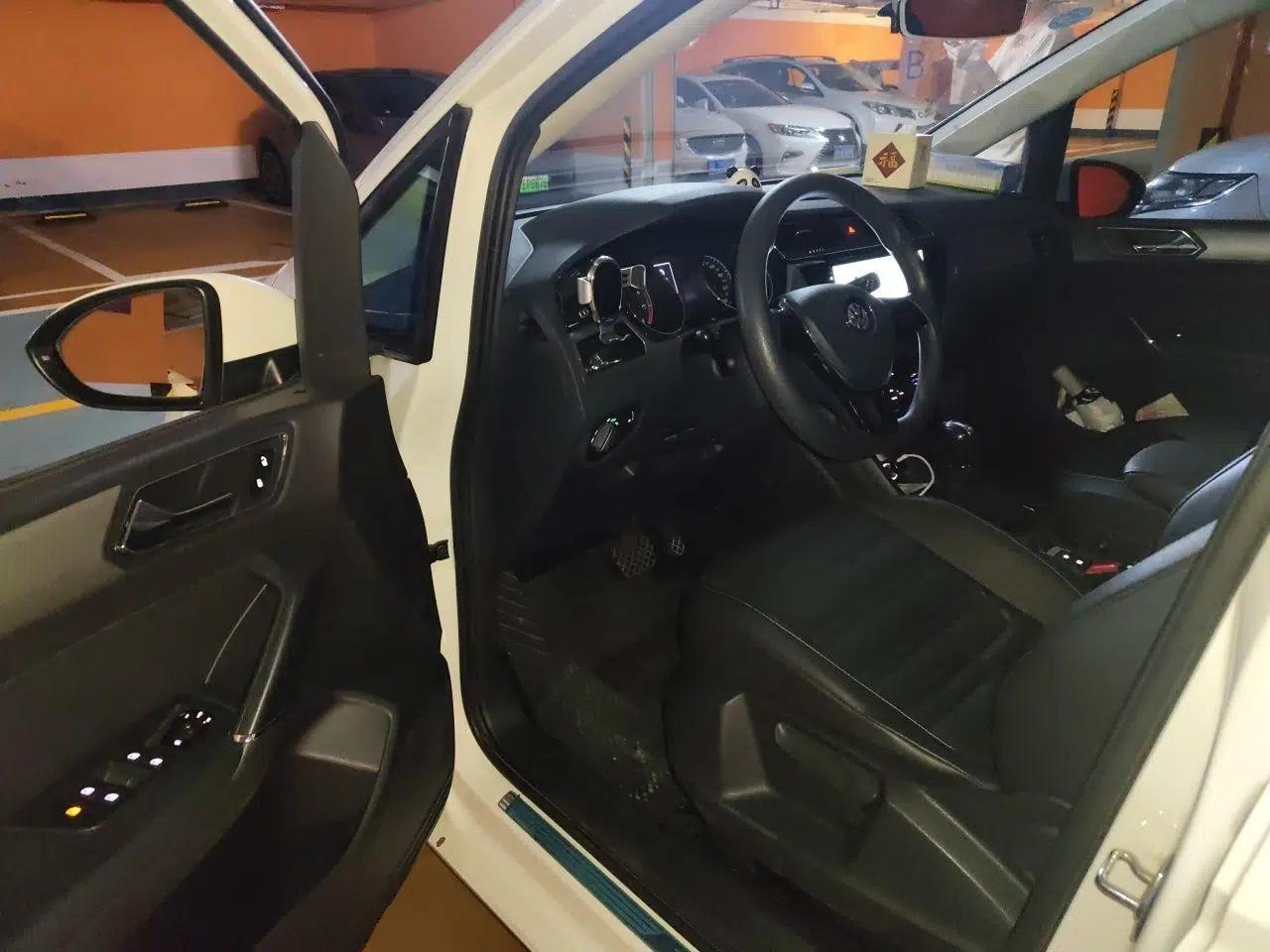 Volkswagen Touran 2016 Volkswagen Touran L 280TSI DSG Comfort Edition — миниатюра 16