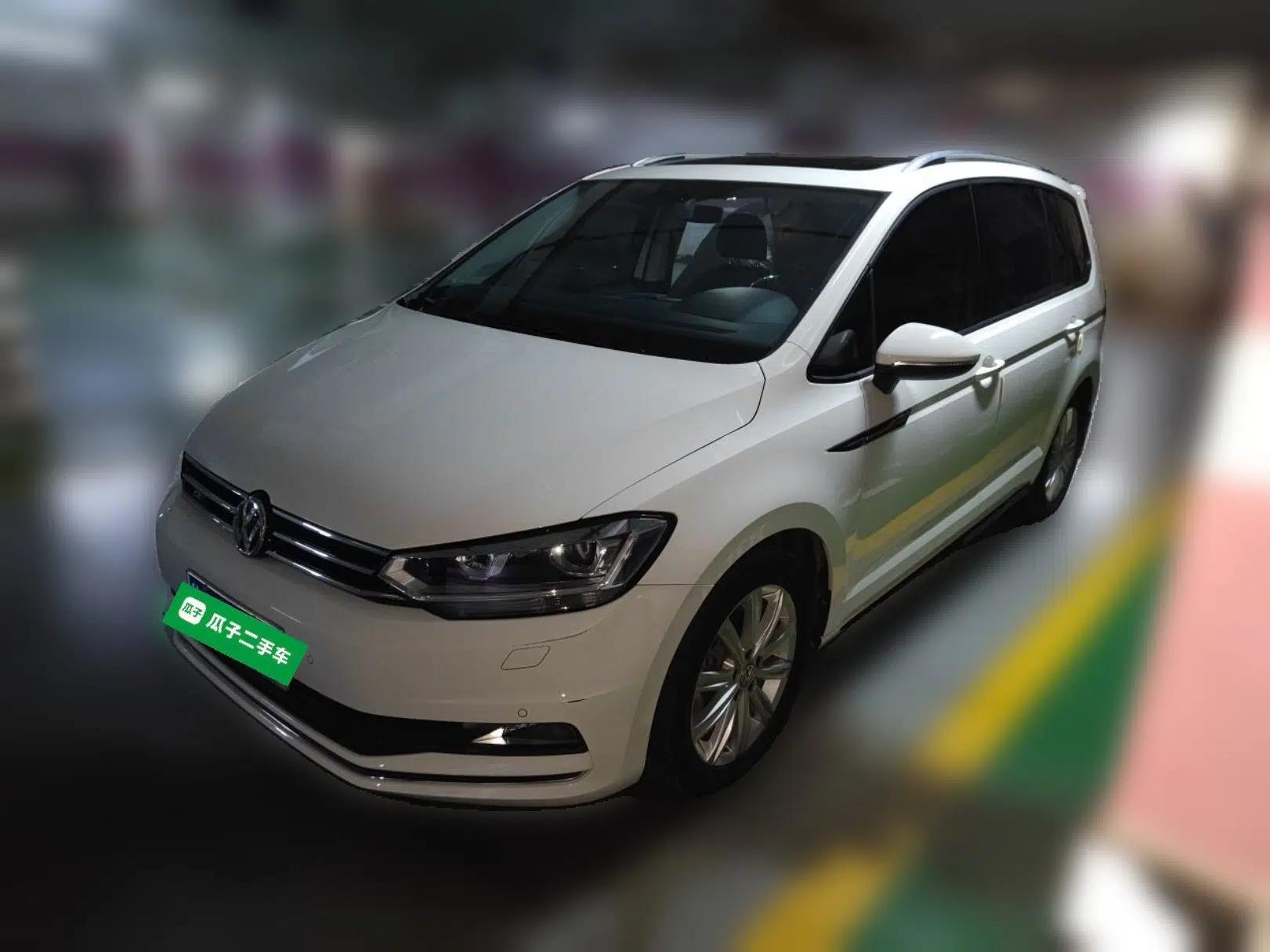Volkswagen Touran 2018 Volkswagen Touran L 280TSI DSG Luxury Edition 6-seater — миниатюра 1