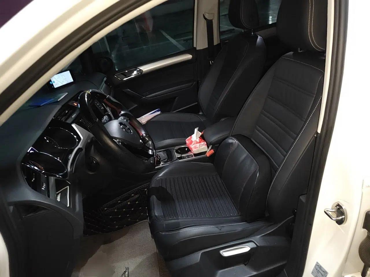 Volkswagen Touran 2018 Volkswagen Touran L 280TSI DSG Luxury Edition 6-seater — миниатюра 15