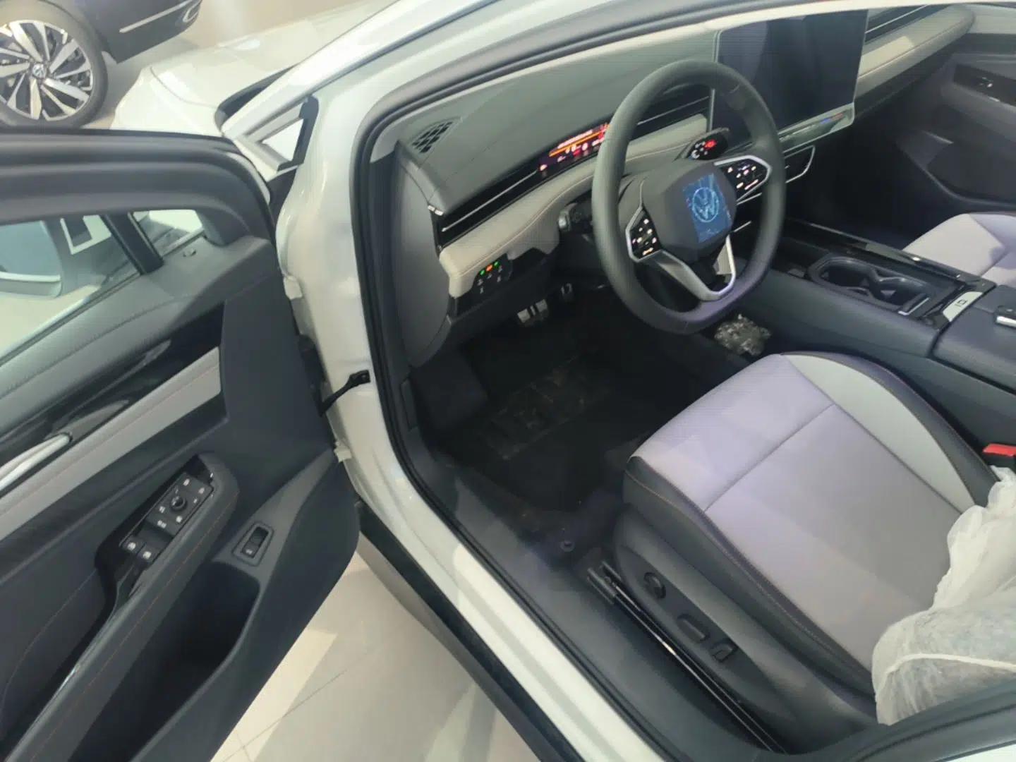 Volkswagen ID.7 VIZZION 2024 AIR model — миниатюра 18