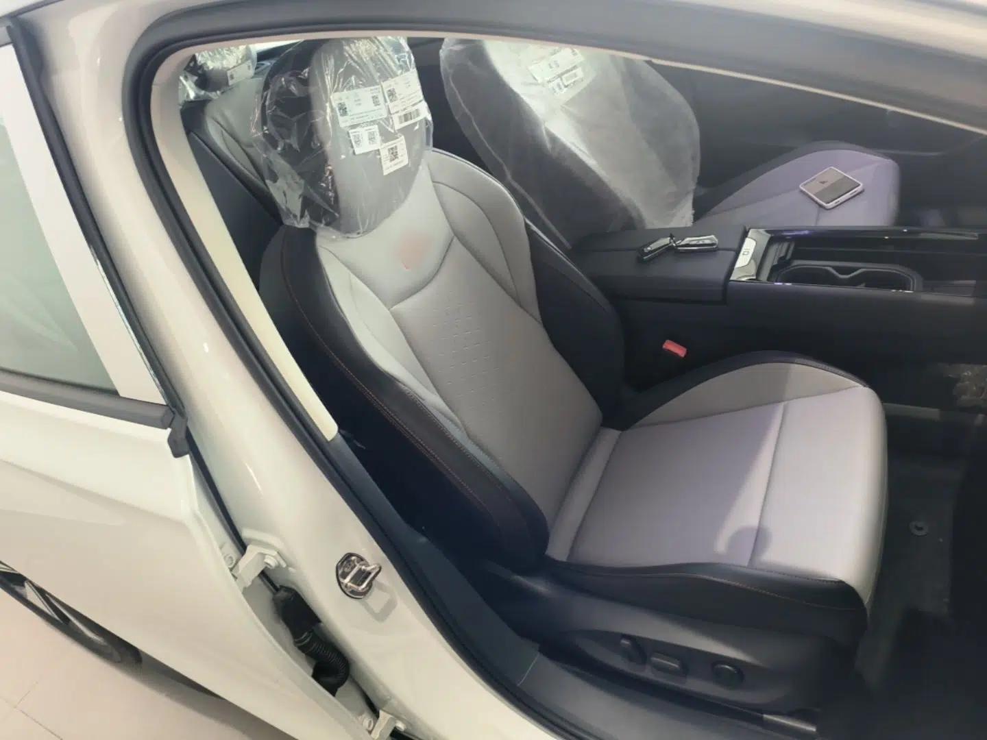 Volkswagen ID.7 VIZZION 2024 AIR model — миниатюра 19