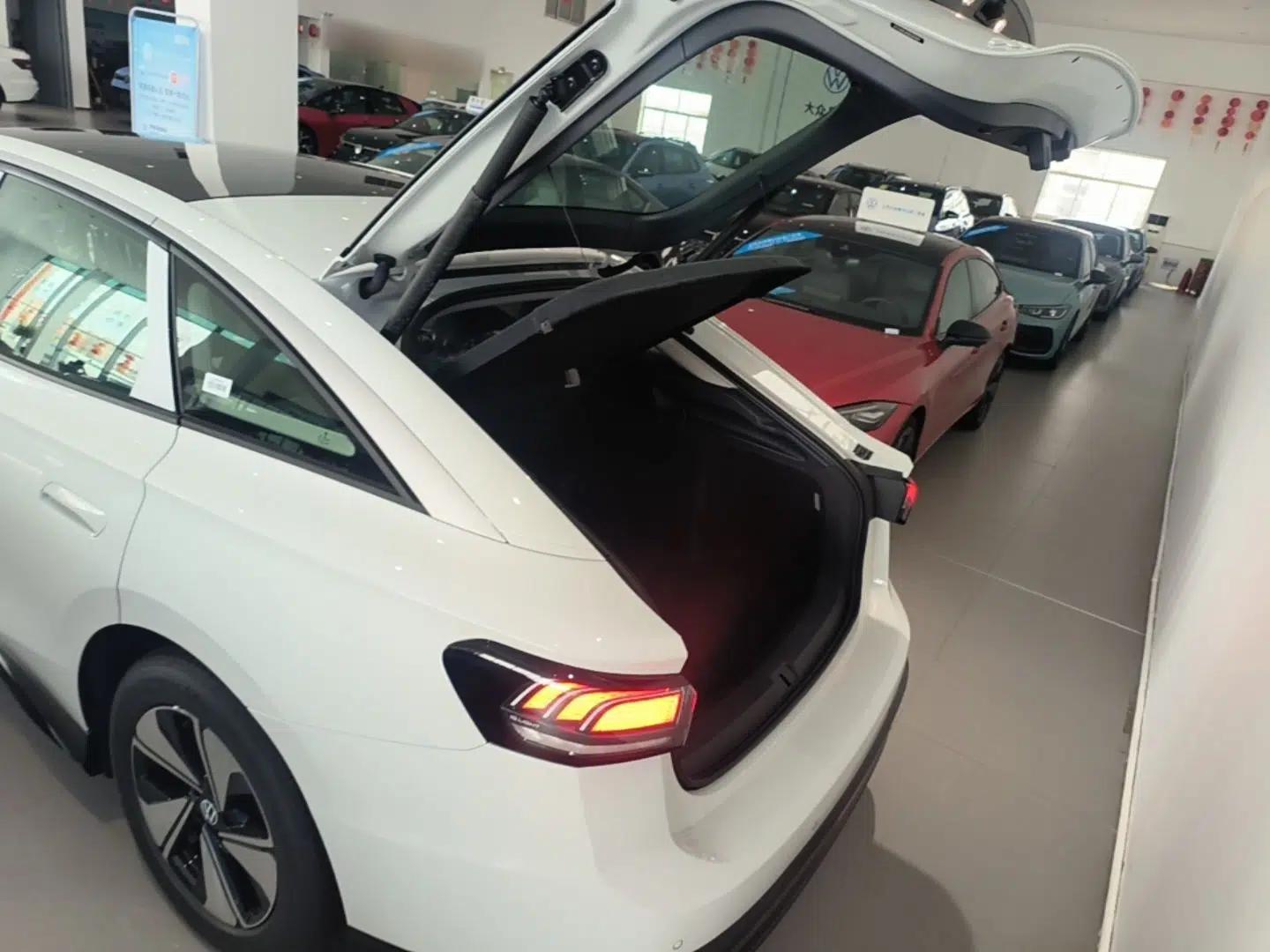 Volkswagen ID.7 VIZZION 2024 AIR model — миниатюра 22