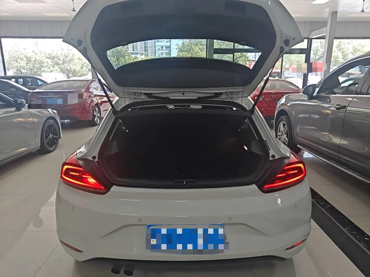 Volkswagen Scirocco 2015 1.4TSI Comfort Edition — миниатюра 22