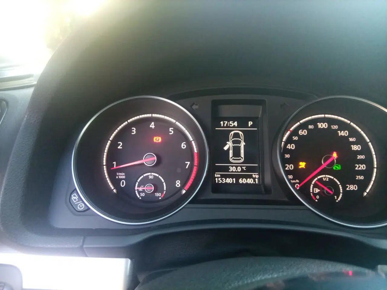 Volkswagen Scirocco 2015 1.4TSI Comfort Edition — миниатюра 11