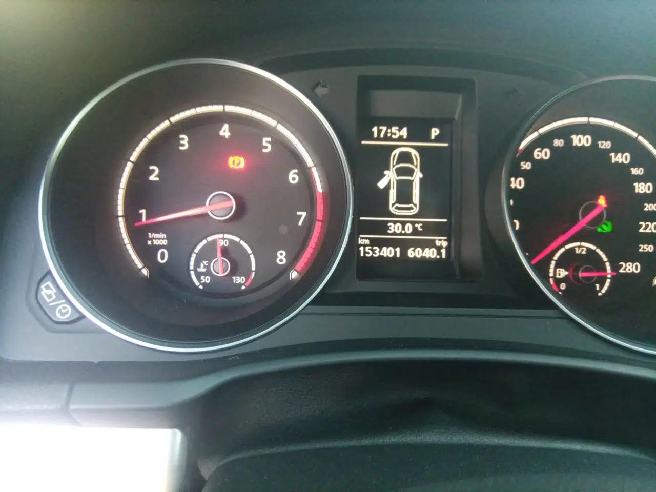 Volkswagen Scirocco 2015 1.4TSI Comfort Edition — миниатюра 12