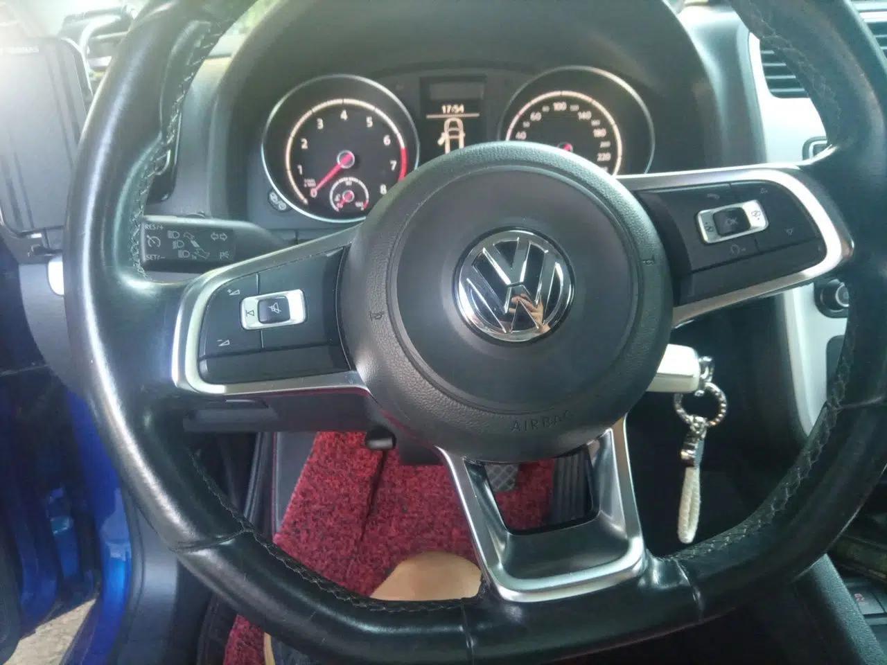 Volkswagen Scirocco 2015 1.4TSI Comfort Edition — миниатюра 10
