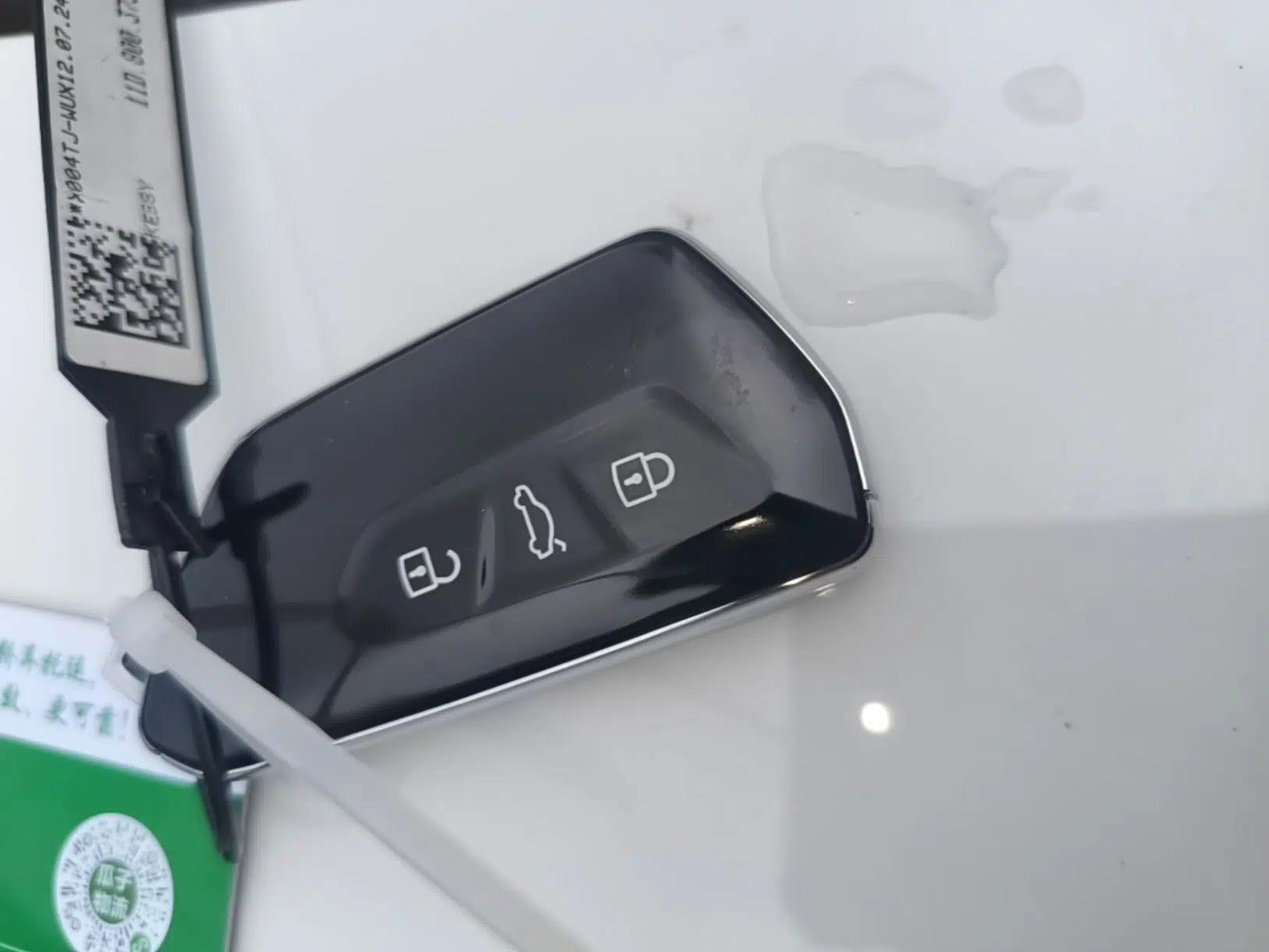 Volkswagen ID.4 X 2025 Smart Version Pure & Intelligent Enjoyment Edition — миниатюра 28