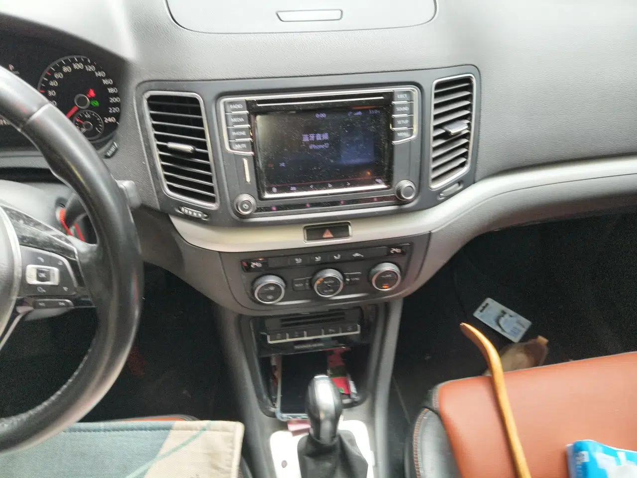 Volkswagen Sharan 2016 280TSI Enjoyment Model 7-Seater — миниатюра 13