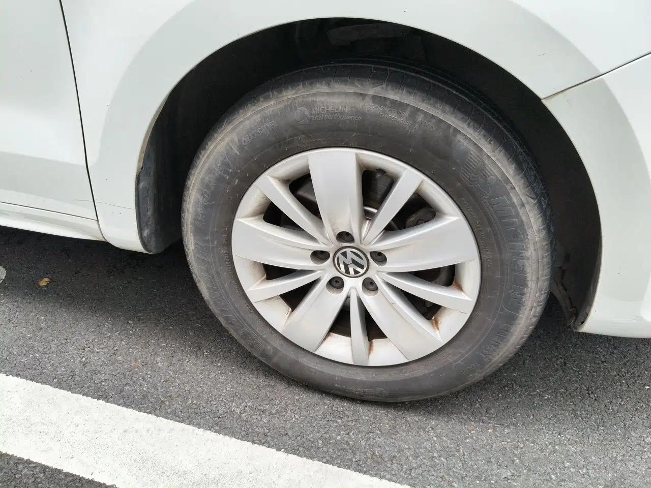 Volkswagen Sharan 2016 280TSI Enjoyment Model 7-Seater — миниатюра 8