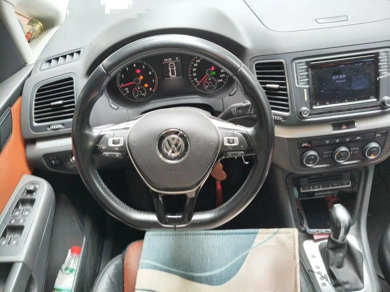 Volkswagen Sharan 2016 280TSI Enjoyment Model 7-Seater — миниатюра 10