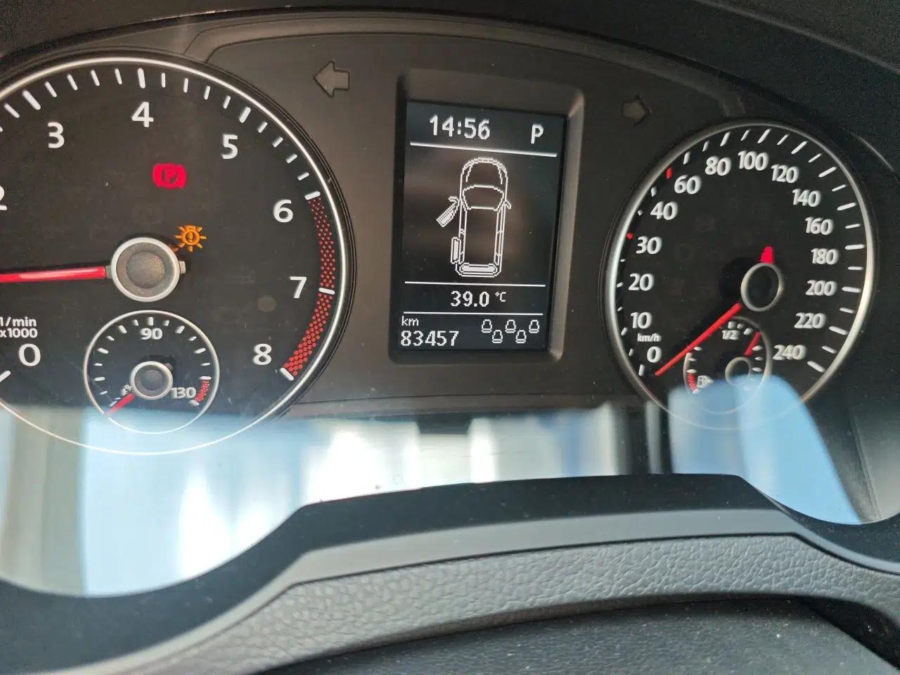 Volkswagen Sharan 2016 380TSI Comfort Edition 7-Seater — миниатюра 12