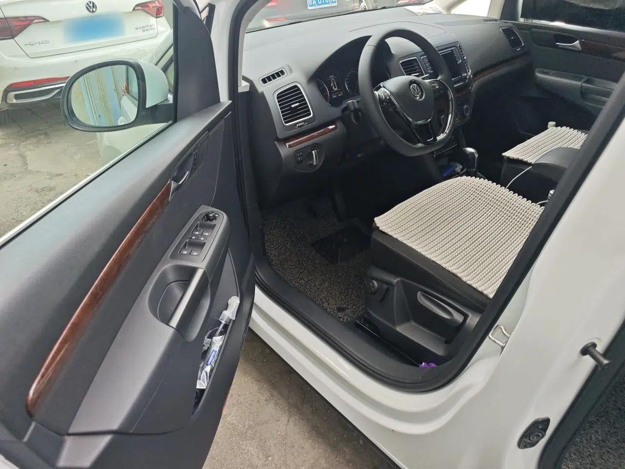 Volkswagen Sharan 2016 380TSI Comfort Edition 7-Seater — миниатюра 16