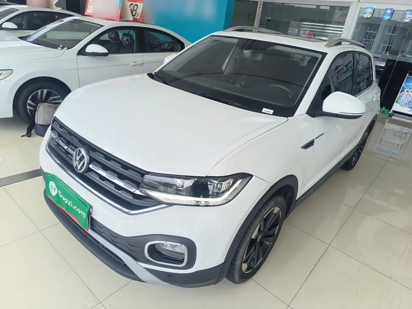Volkswagen Tacqua 2023 200TSI DSG Joy-Connect Edition — миниатюра 1