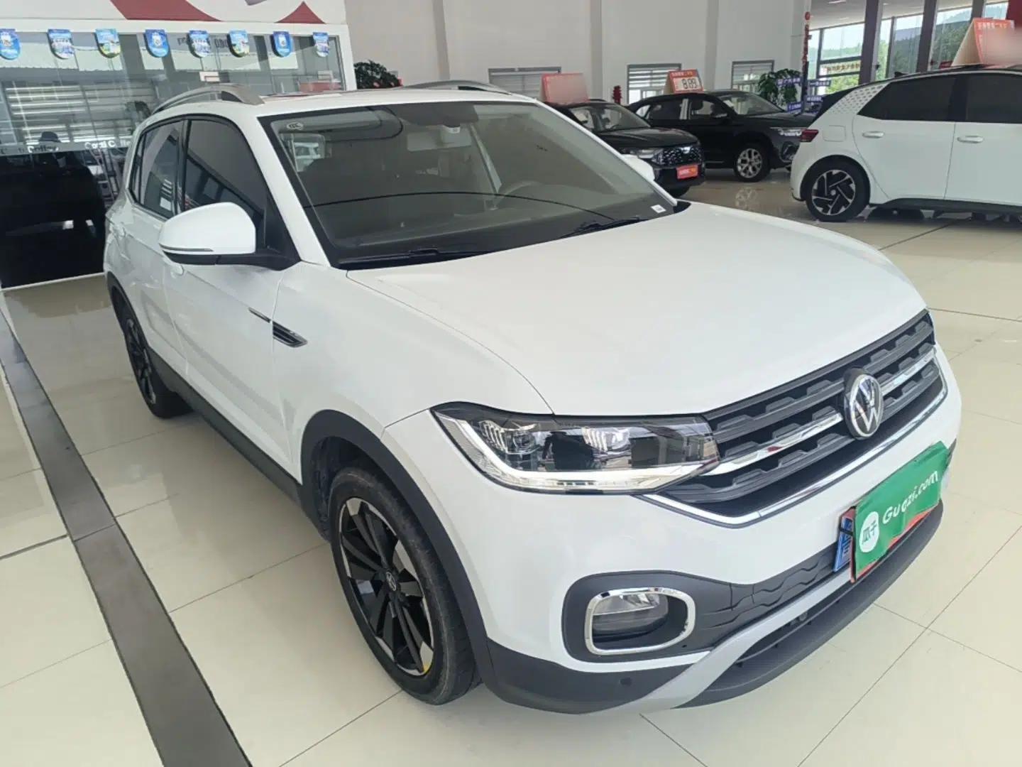 Volkswagen Tacqua 2023 200TSI DSG Joy-Connect Edition — миниатюра 3