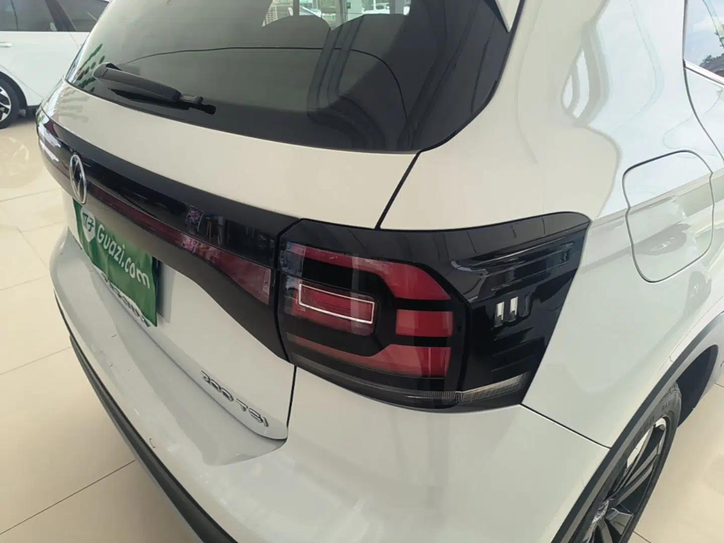 Volkswagen Tacqua 2023 200TSI DSG Joy-Connect Edition — миниатюра 9